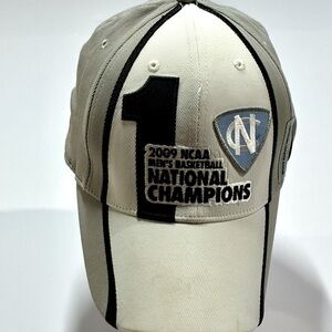 Nike 2009 NCAA UNC Men's Basketball Natl Champions Hat Ofc Locker Room Hat